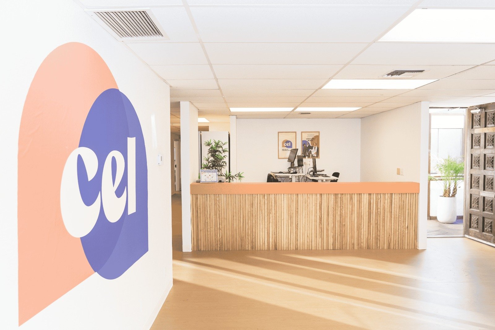 معهد إي سي لتعليم اللغة